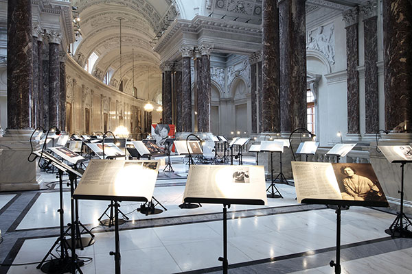 Hdgoe Alma Rose Plateau Nur Die Geigen Sind Geblieben C Markus Guschelbauer